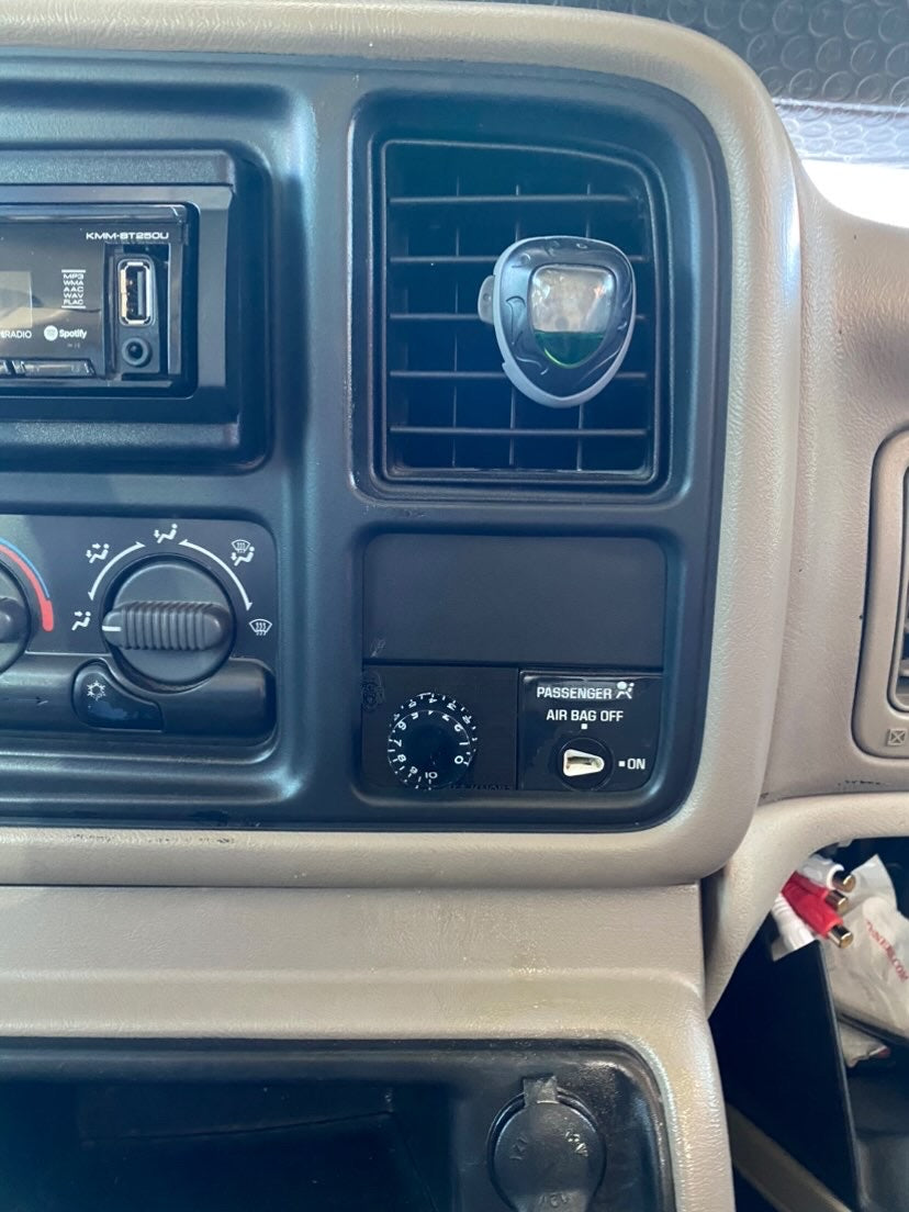 Chevrolet Silverado 03-06 Custom Bass Knob